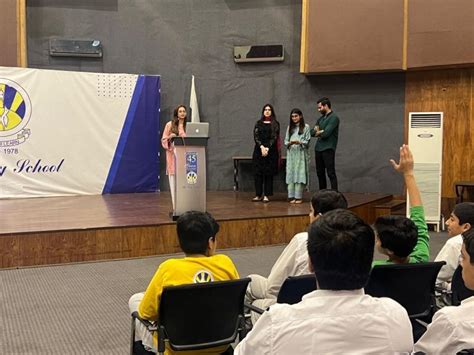 Mariam Agha .